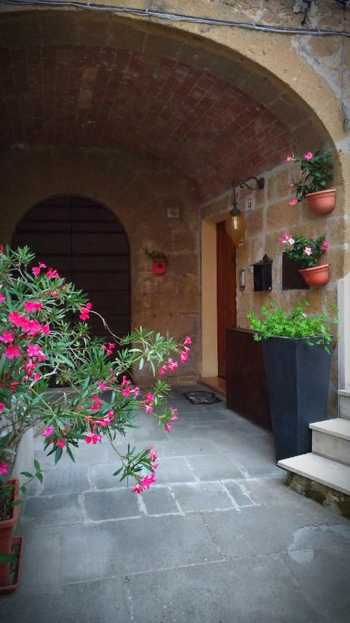 Cittadella 13 Romantic House Pitigliano Dış mekan fotoğraf